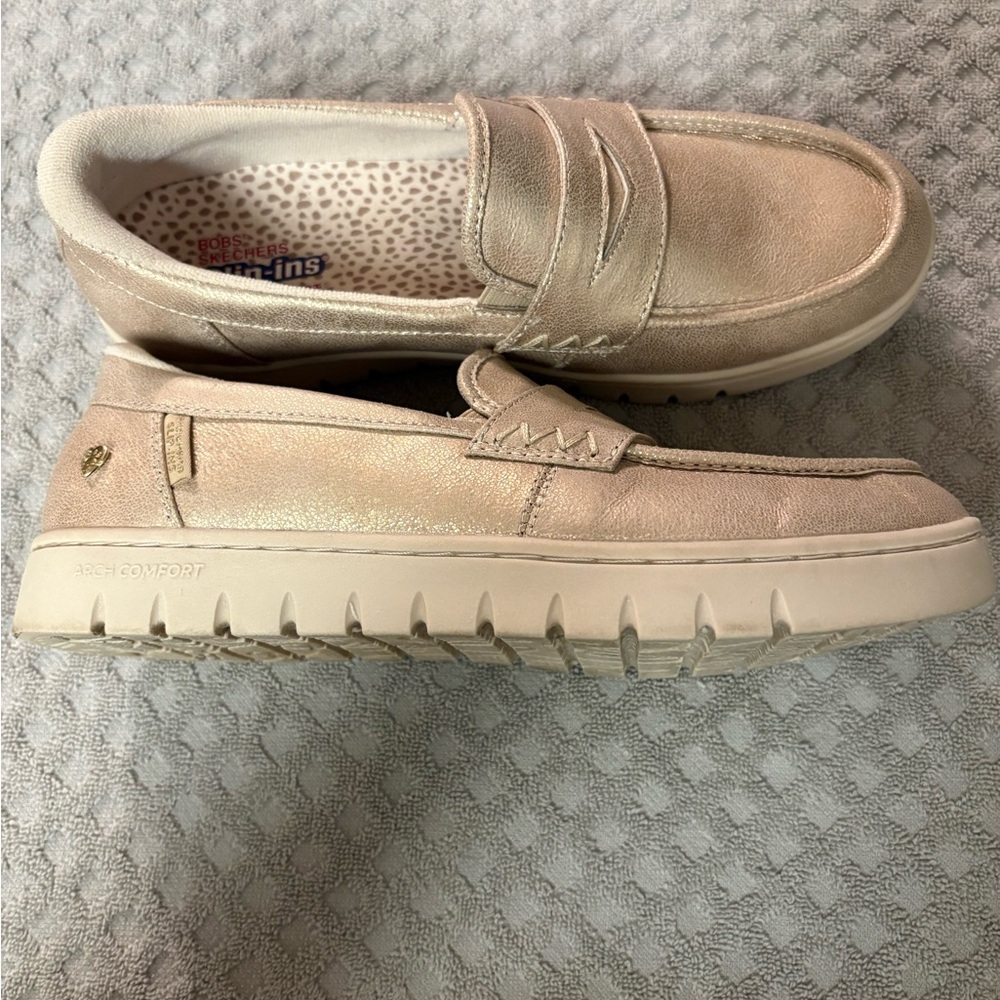 Women’s BOBS Skechers Slip-Ins Metallic Loafers - Light Gold Size 9.5 - Picture 10 of 16